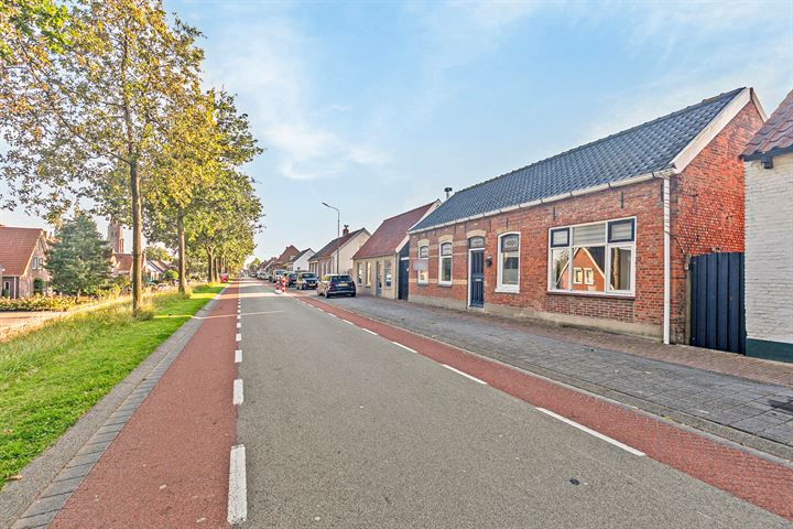 View photo 33 of Molendijk 46