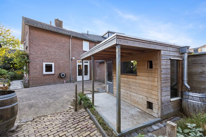 View photo 34 of Emilia van Nassaustraat 23