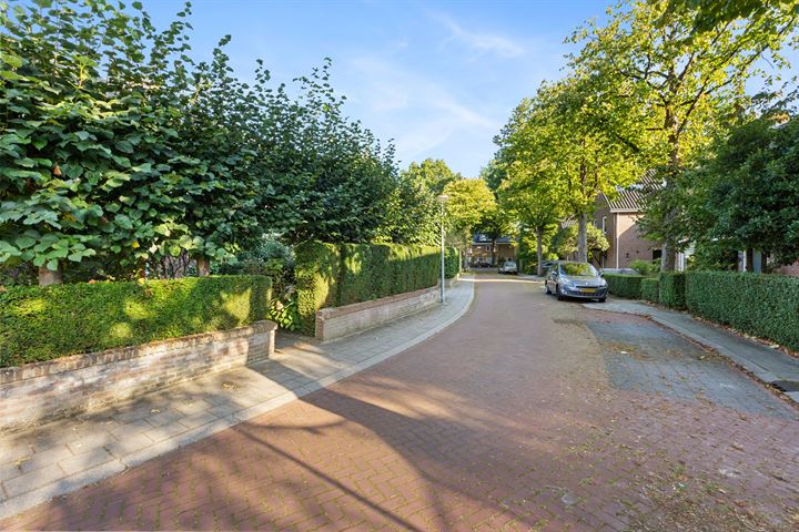 View photo 35 of Emilia van Nassaustraat 23