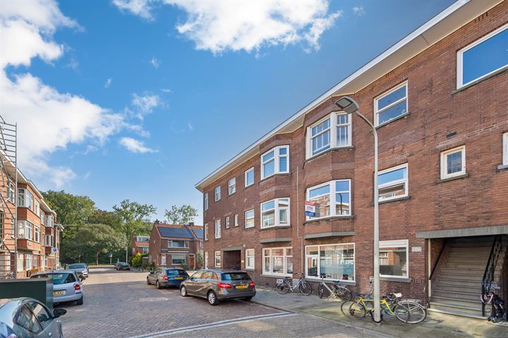 Bekijk foto 2 van Dautzenbergstraat 62