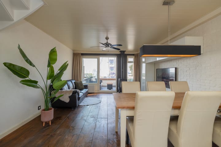 Foto 12 van Jan Kroonsplein 19