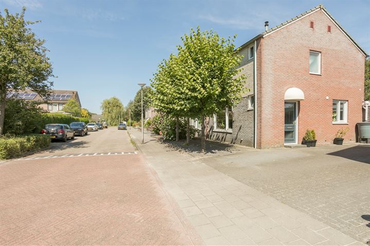 View photo 34 of Polderstraat 20