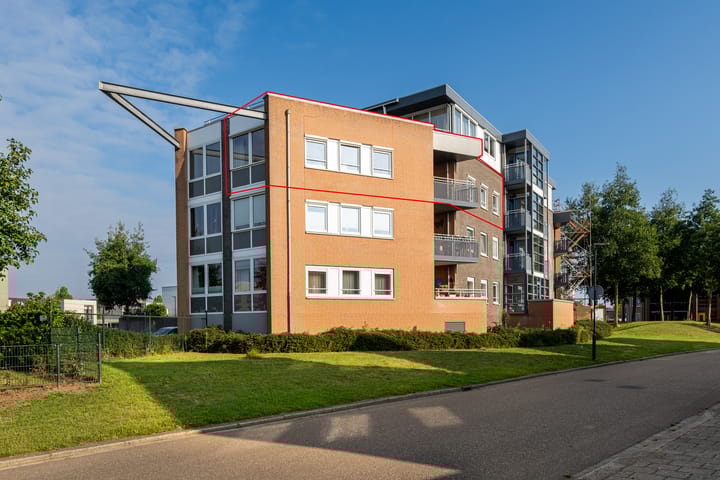 Foto 1 van Louis Beelstraat 107