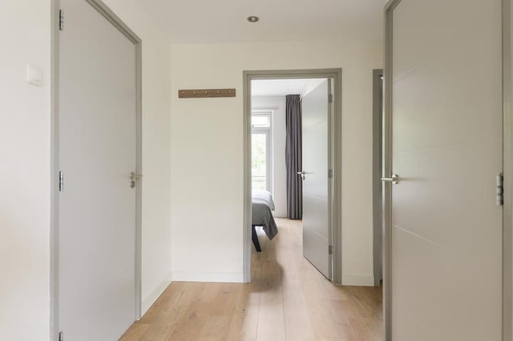 Foto 12 van Middenweg 113-2