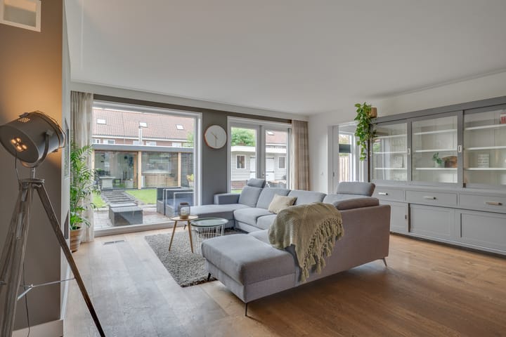 Foto 2 van Middeloo 15