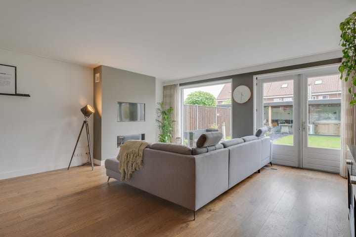 Foto 5 van Middeloo 15