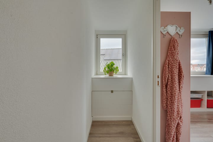 Foto 44 van Middeloo 15