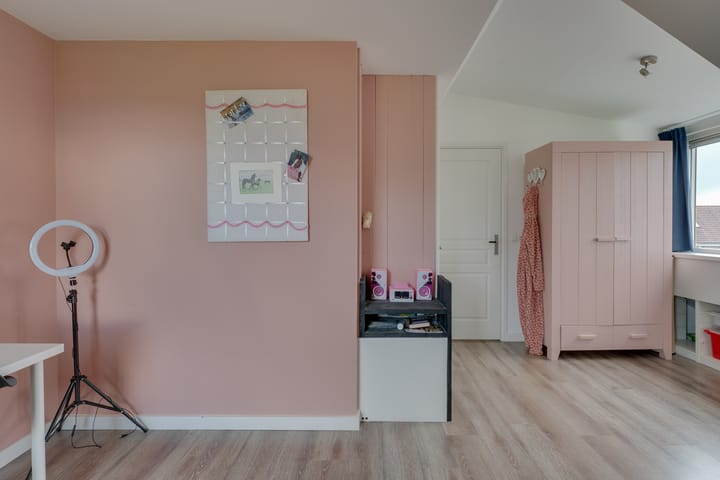 Foto 48 van Middeloo 15