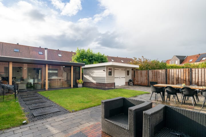 Foto 53 van Middeloo 15