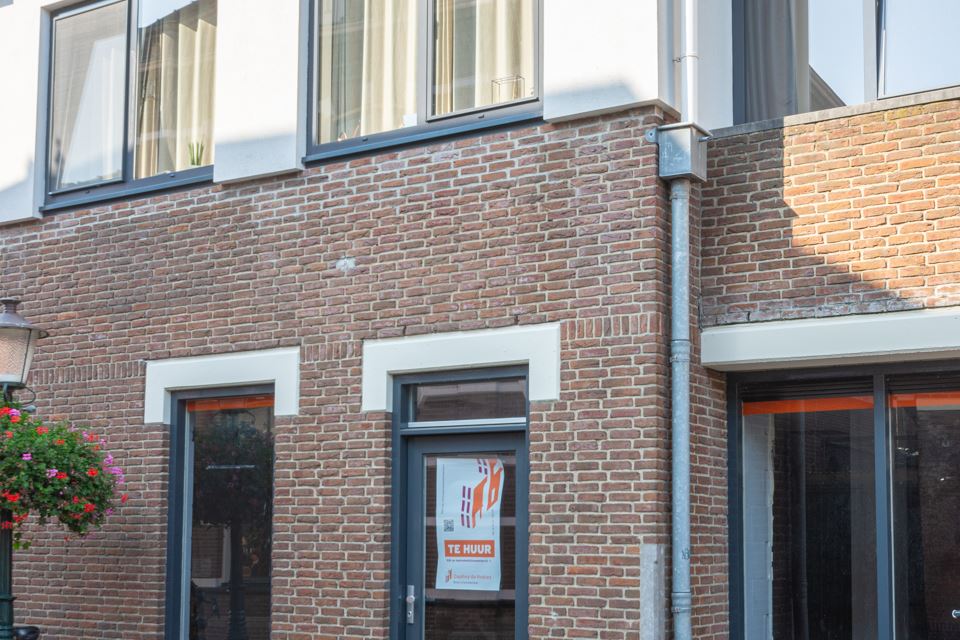 Bekijk foto 2 van Bouwstraat 2