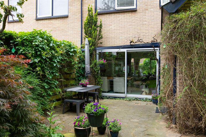 View photo 48 of Bonifaciusstraat 77