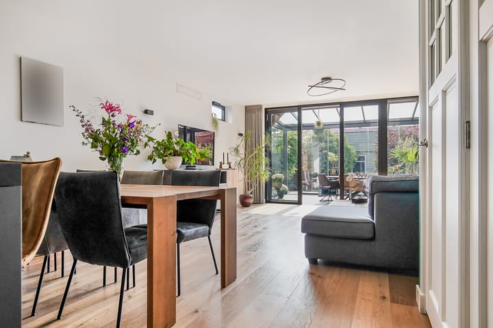 Foto 14 van Burgemeester Versteeghsingel 15