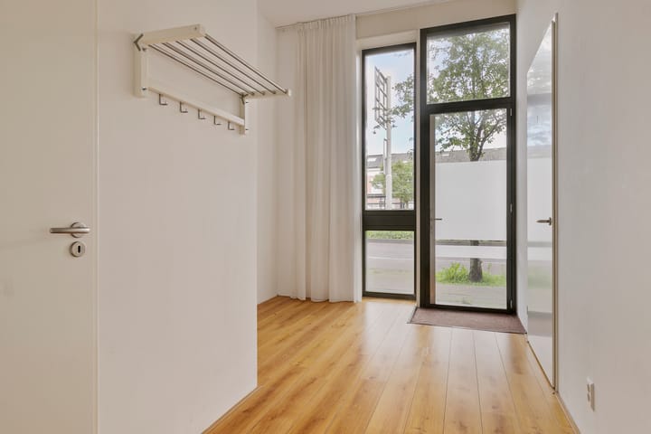 Foto 6 van De Genestetstraat 22