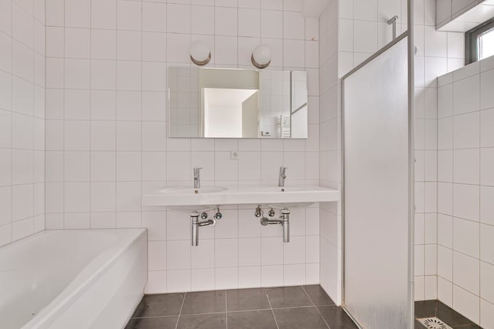 Foto 35 van De Genestetstraat 22