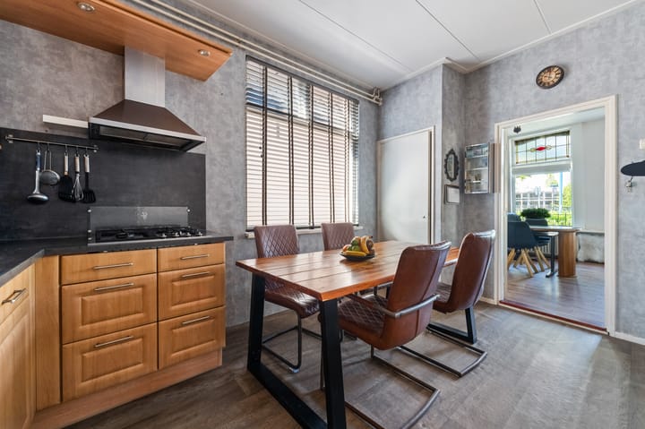 Foto 18 van Burgemeester van Engelenweg 195