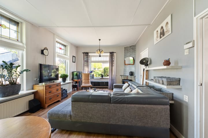 Foto 23 van Burgemeester van Engelenweg 195