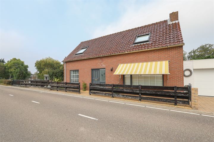 View photo 6 of Molendijk 44