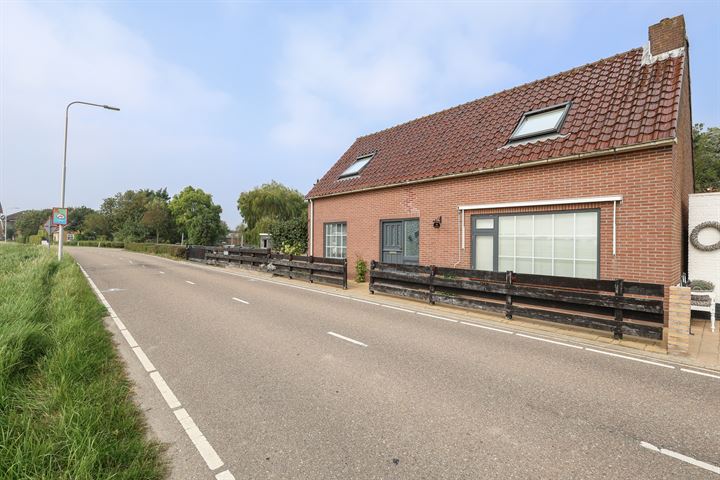 View photo 62 of Molendijk 44