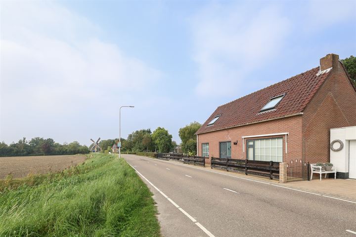 View photo 63 of Molendijk 44