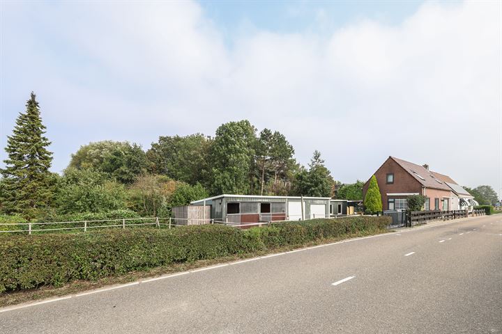 View photo 64 of Molendijk 44