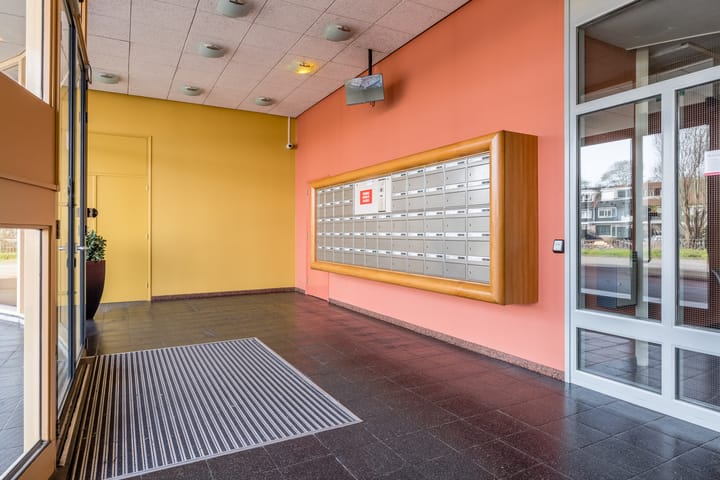 Foto 8 van Oosterweezenstraat 401