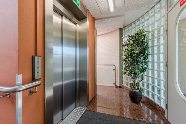 Foto 9 van Oosterweezenstraat 401