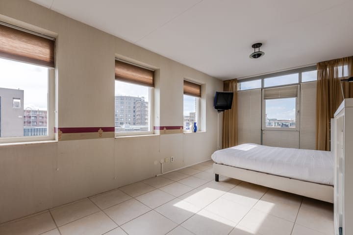 Foto 27 van Oosterweezenstraat 401