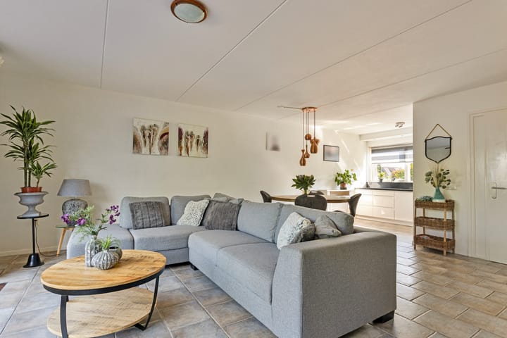 Foto 12 van Klaproos 37