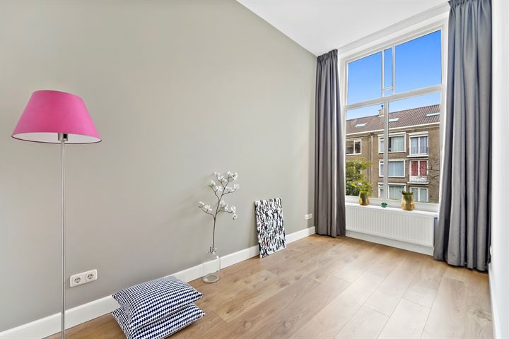 View photo 17 of Emmastraat 61-A