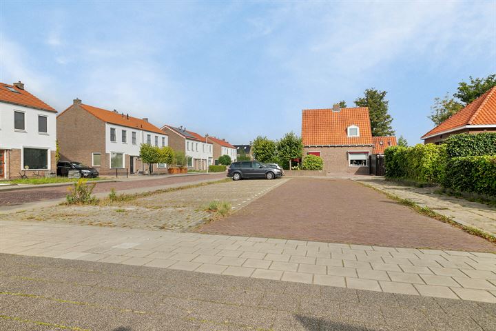 Bekijk foto 29 van Bruinsslotstraat 39