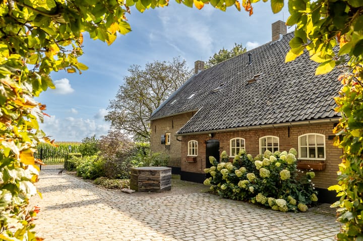 Foto 56 van Deurnestraat 3