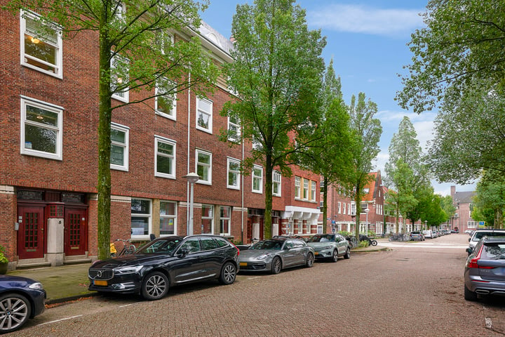 Bekijk foto 40 van Memlingstraat 7-H