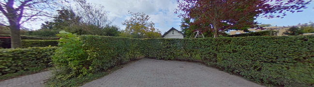 Bekijk 360° foto van achtertuin van Charlotte de Bourbonlaan 9