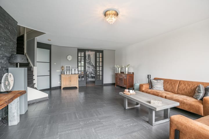 Foto 9 van Prinses van Lotharingenstraat 130