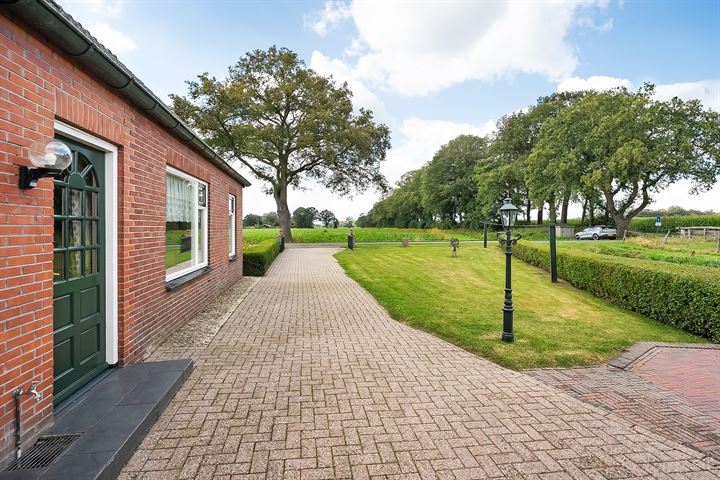 Bekijk foto 4 van Rondweg 25