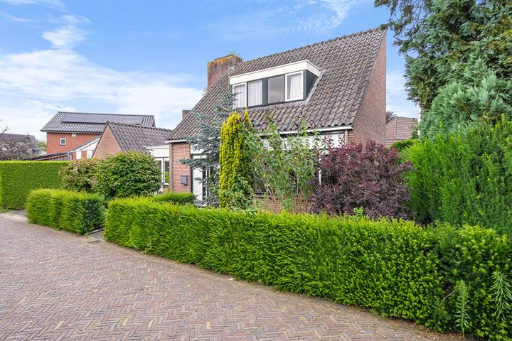 Bekijk foto 3 van Damstraat 1