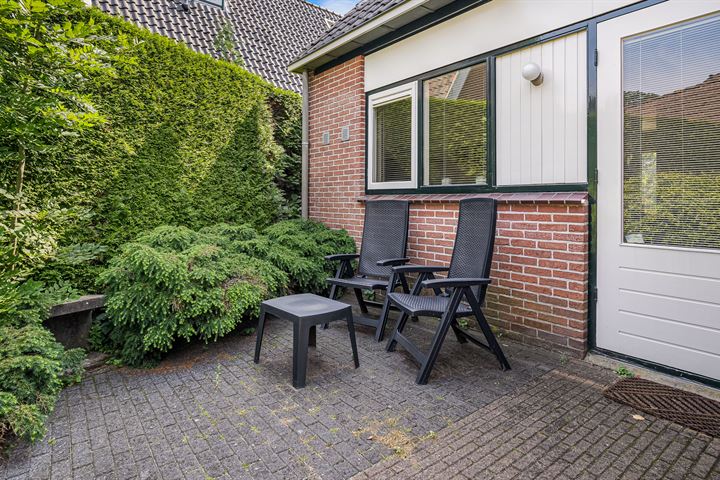 Bekijk foto 17 van Damstraat 1