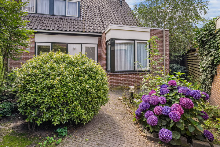 Bekijk foto 19 van Damstraat 1