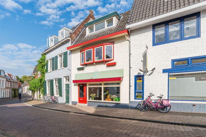 View photo 30 of Bloemendalsestraat 25