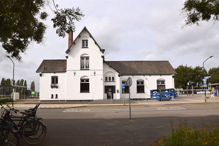 Stationsplein 1, Cuijk