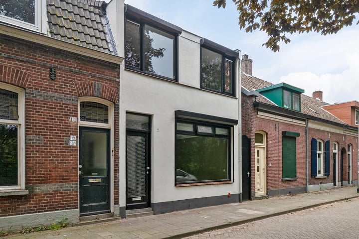 Foto 1 van Zuid-Oosterstraat 18