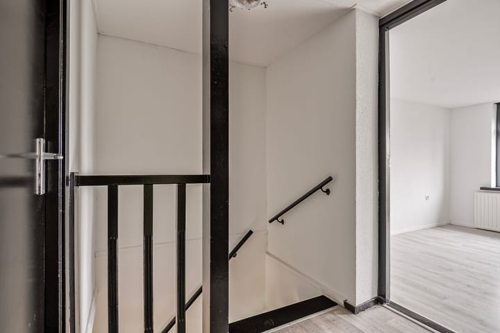 Photo 16 of Zuid-Oosterstraat 18