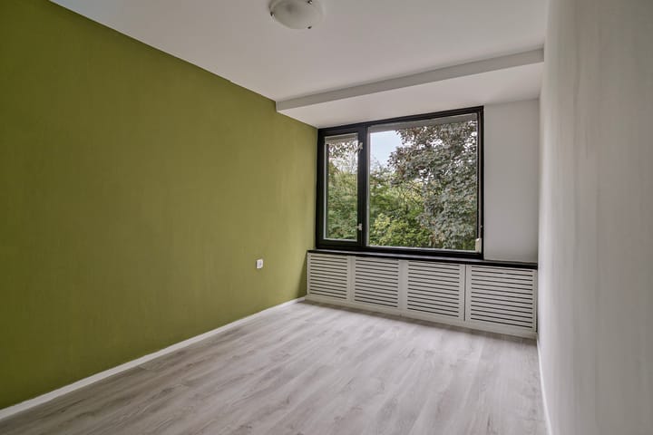Photo 19 of Zuid-Oosterstraat 18