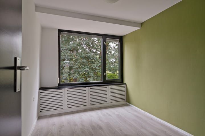 Photo 20 of Zuid-Oosterstraat 18