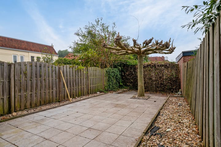 Photo 22 of Zuid-Oosterstraat 18