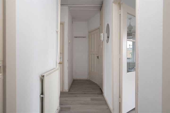 View photo 7 of Valeriusstraat 15-B