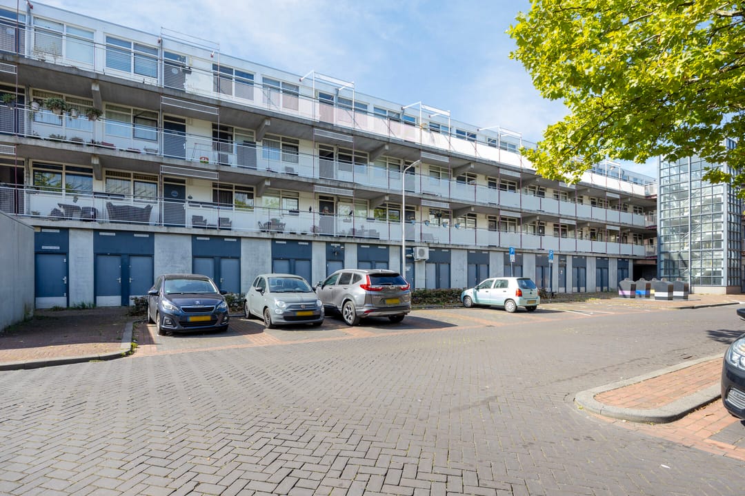 Photo 22 of Damstraat 58