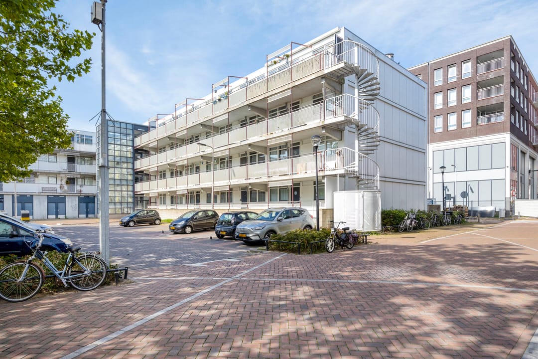 Photo 23 of Damstraat 58