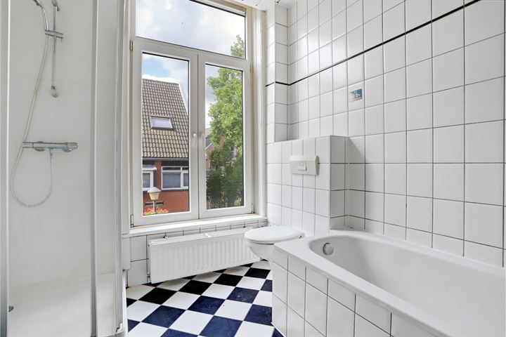 Bekijk foto 31 van Hazewindhondstraat 16