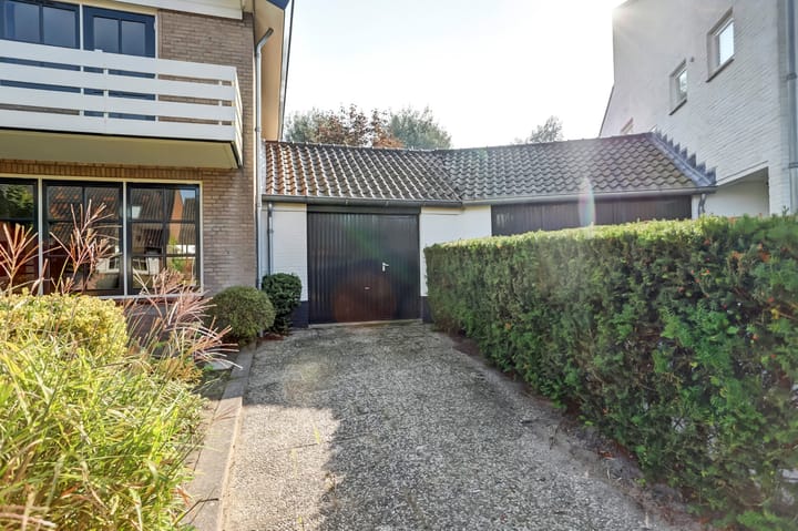 Foto 8 van Dokter Hiemstralaan 6